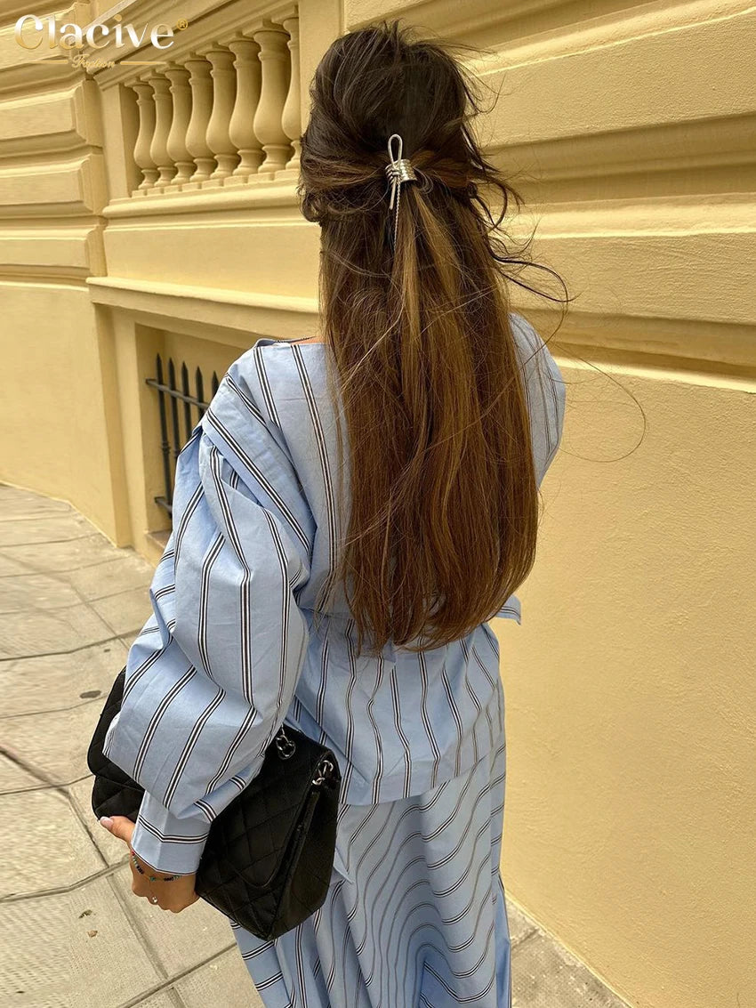 طقم ملابس نسائي من قطعتين من Clacive Fashion مطبوع عليه خطوط فضفاضة، يتكون من قميص أنيق بأكمام طويلة مع تنورة عالية الخصر بطول الكاحل