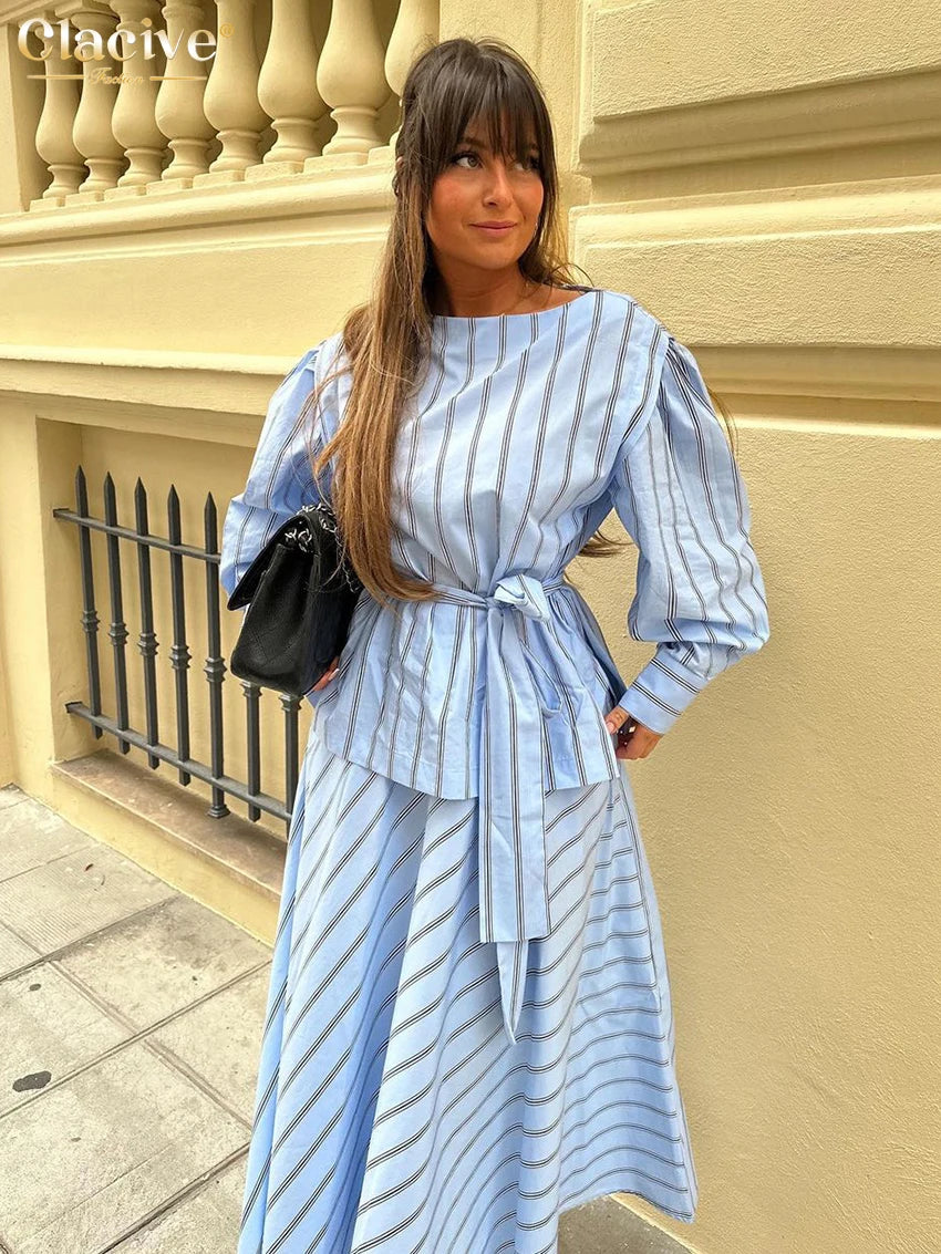 طقم ملابس نسائي من قطعتين من Clacive Fashion مطبوع عليه خطوط فضفاضة، يتكون من قميص أنيق بأكمام طويلة مع تنورة عالية الخصر بطول الكاحل